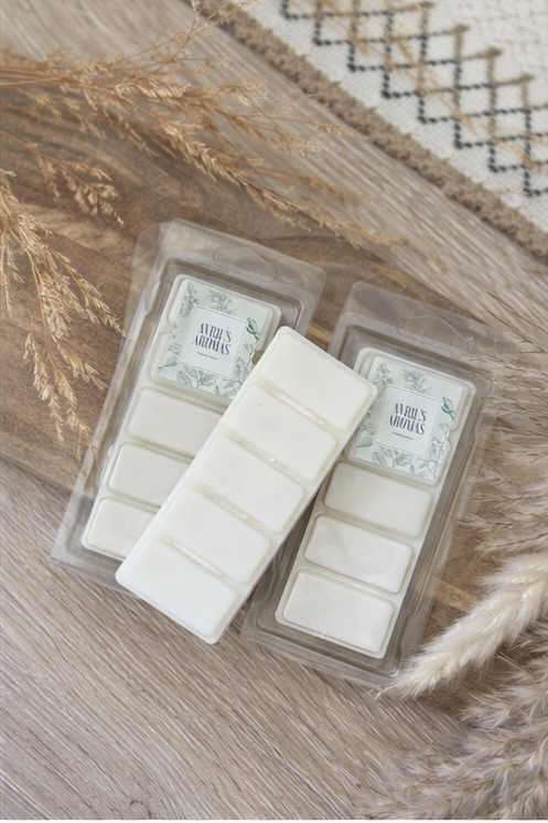 Savage, highly scented, wax melt snap bar